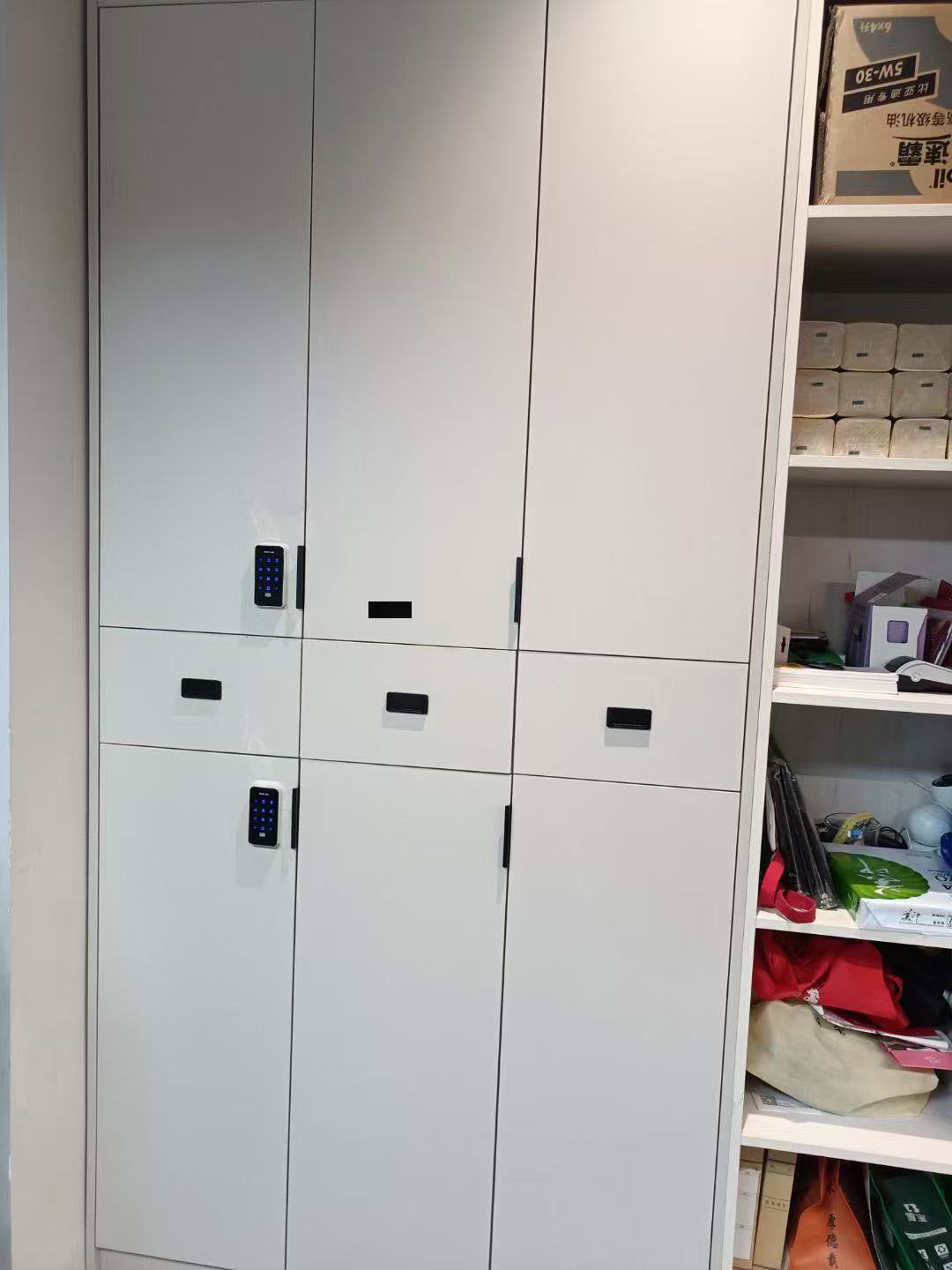 Khóa tủ kỹ thuật số bàn phím