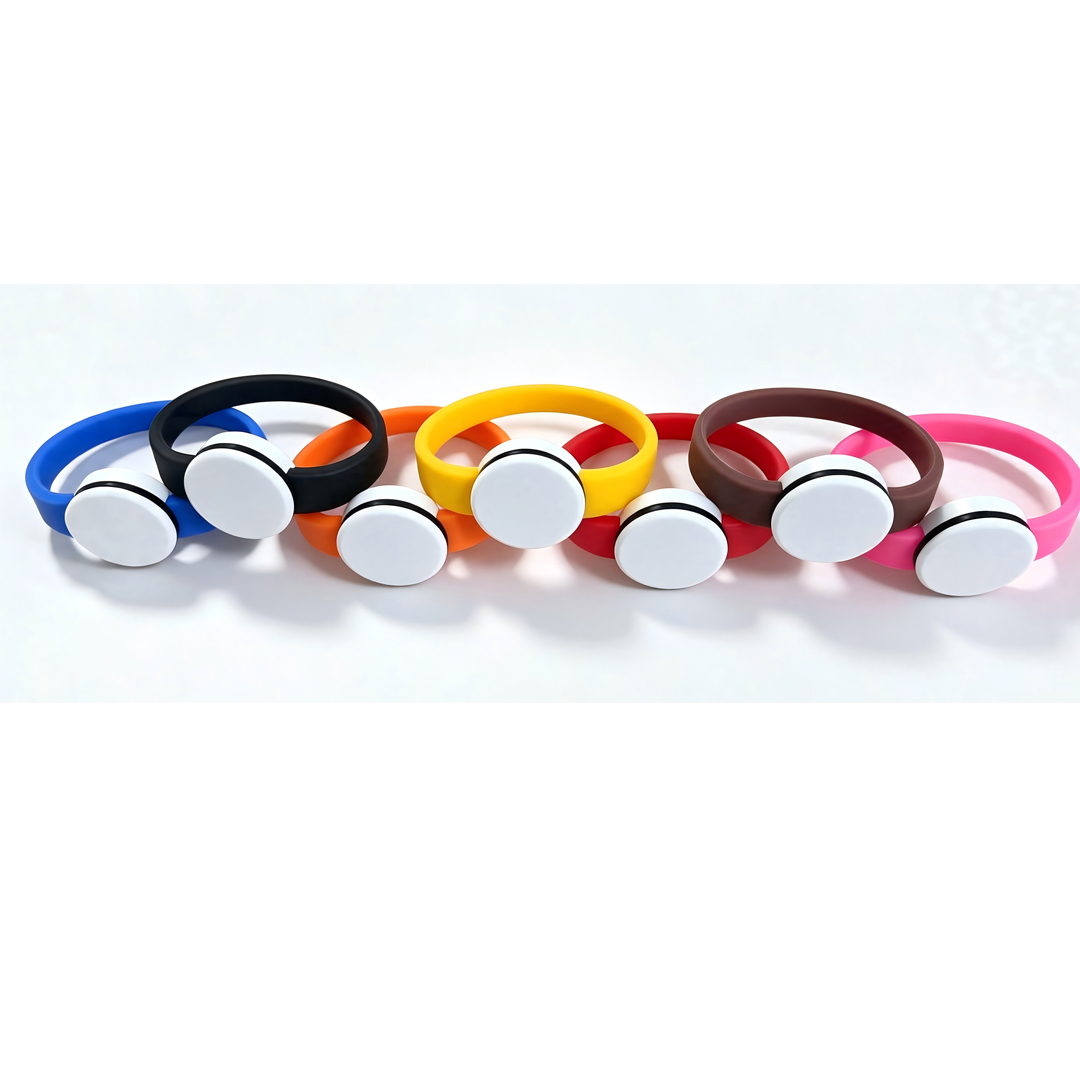Silicon waterproof wristabnd key